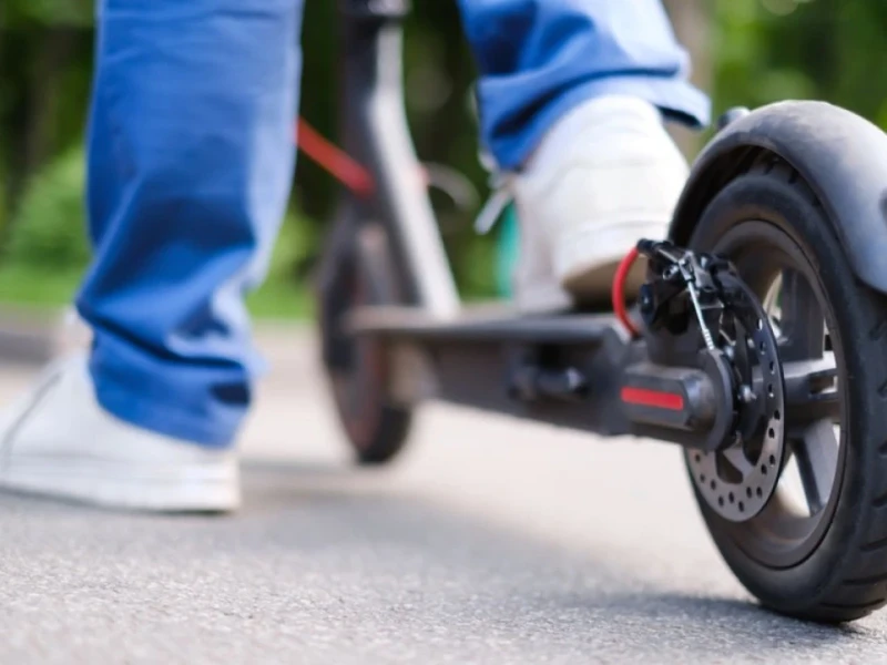 Accidente cu trotinete și biciclete în Arad. O fată de 13 ani a ajuns la spital