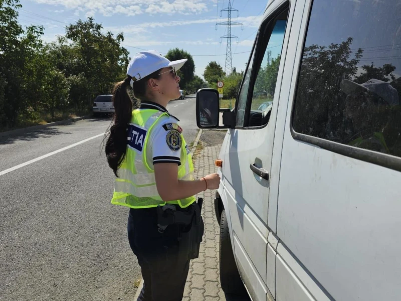 Acțiune a polițiștilor rutieri și R.A.R. în Arad: zeci de sancțiuni și certificate de înmatriculare reținute