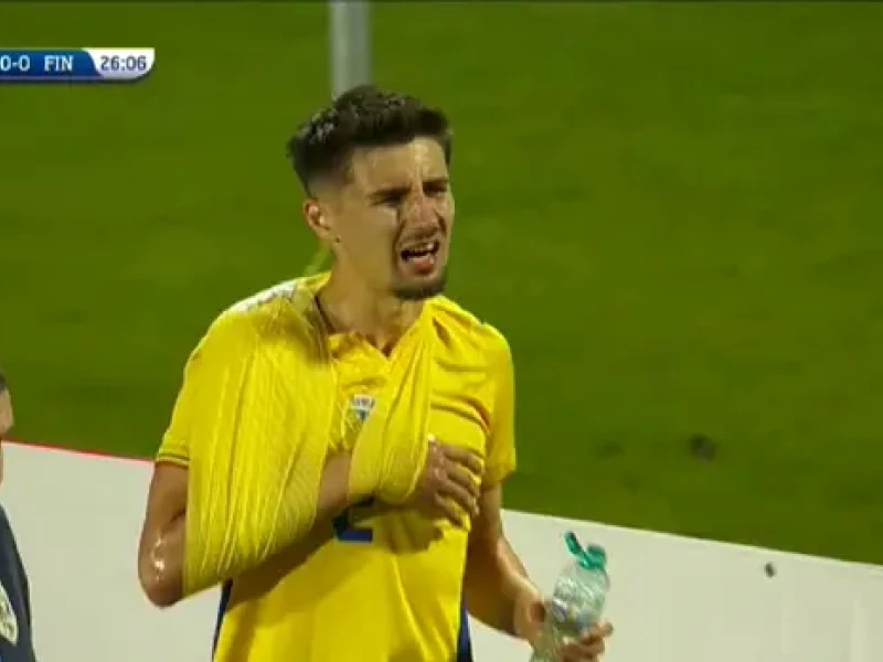 Andrei Dorobanțu, accidentare gravă la naționala U21. Fundașul UTA-ei a fost scos pe targă