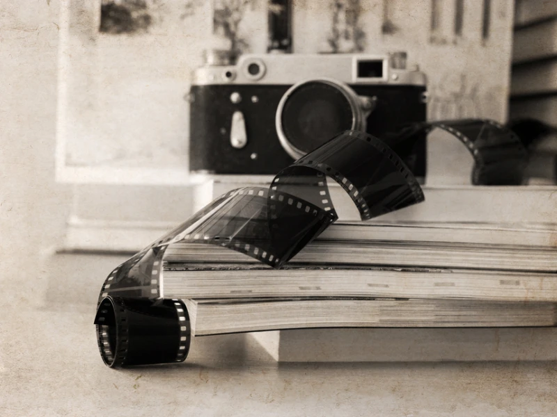 Ghid pentru colecționari: cum alegi aparate foto pe film compacte cu valoare în timp?