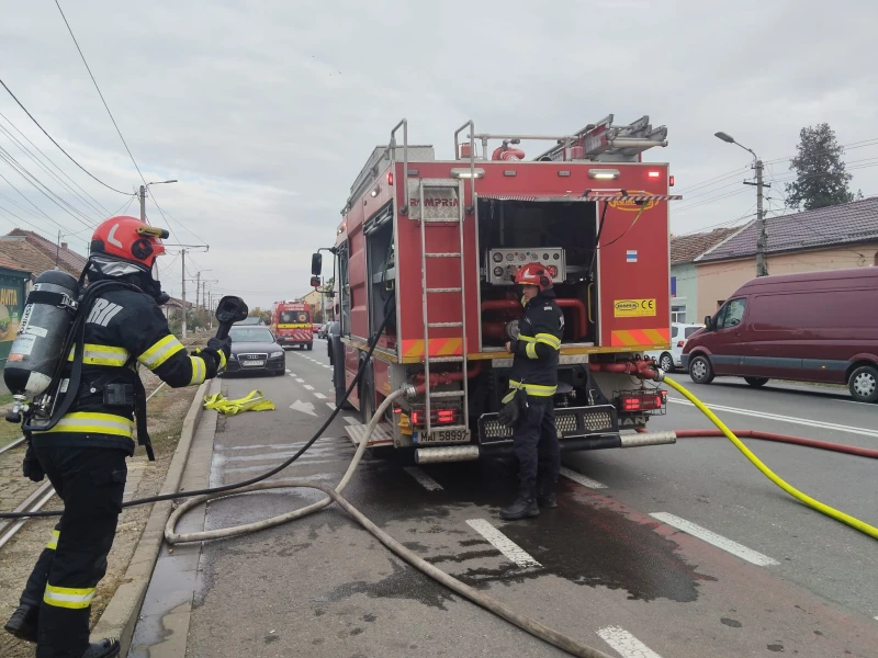 Incendiu la un magazin second-hand din Arad