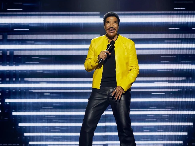  Lionel Richie a fost internat la terapie intensivă după un concert la Saint-Louis 