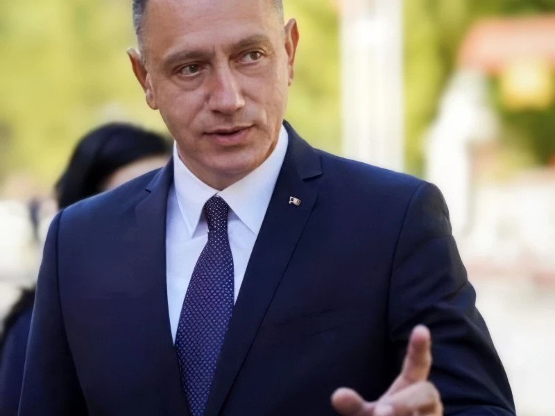 Mihai Fifor cere CCR explicații despre întâlnirea dintre Simina Tănăsescu și Ilie Bolojan