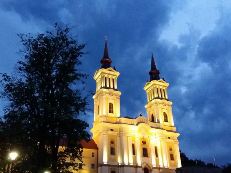 Mii de credincioși, așteptați la Basilica Maria Radna și la Mănăstirea Hodoș-Bodrog de Adormirea Maicii Domnului