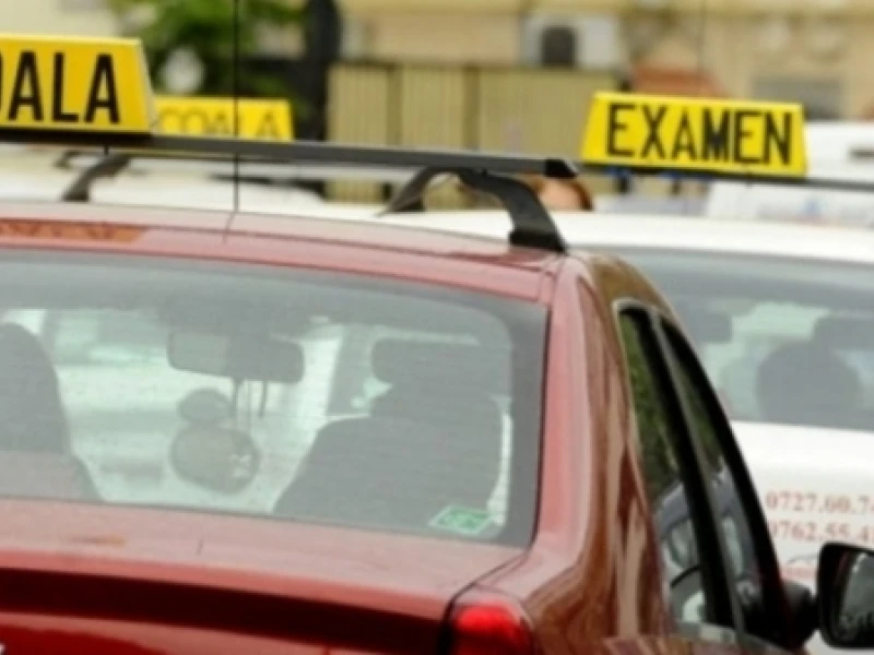 Permisul de conducere, mai greu de luat. Se schimbă examenul auto: cele patru manevre obligatorii