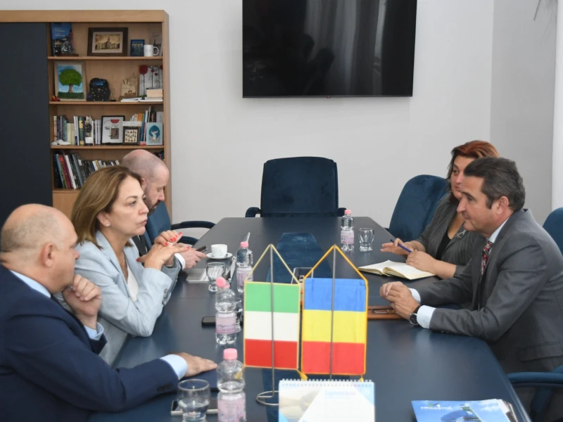 Primăria Municipiului Arad, dialog consolidat cu reprezentanții diplomatici ai Italiei