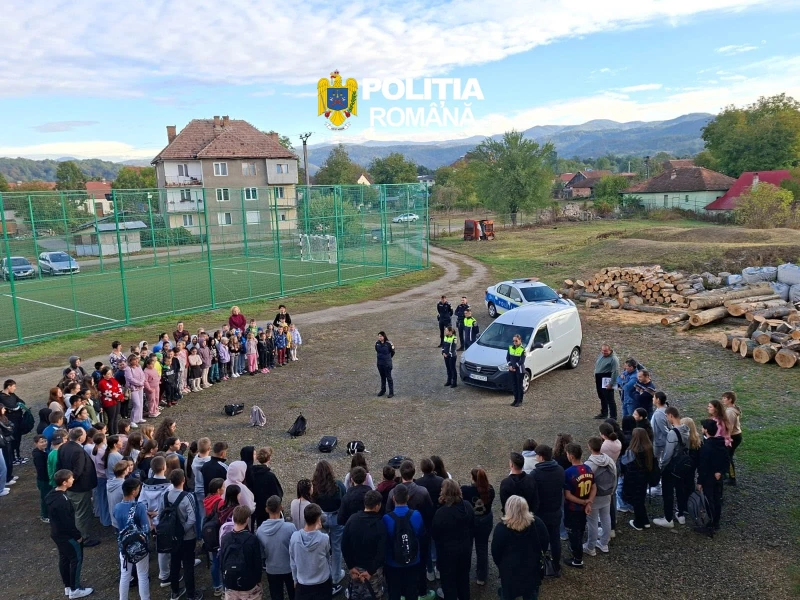 „Săptămâna prevenirii criminalității” s-a încheiat alături de elevii din Hălmagiu și Vârfurile