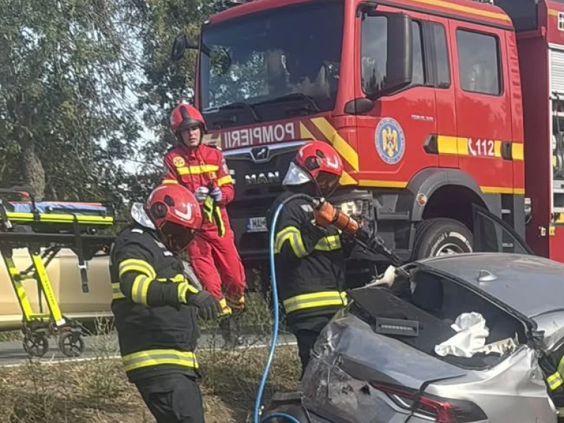 Trei răniți într-un accident la ieșirea din Chișineu-Criș spre Zerind. Două persoane au fost încarcerate