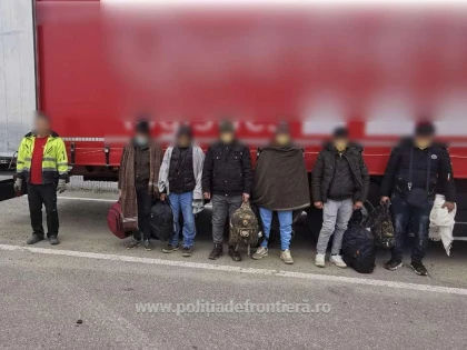 10 cetăţeni străini, depistați în tentativă de trecere ilegală a frontierei la Nădlac