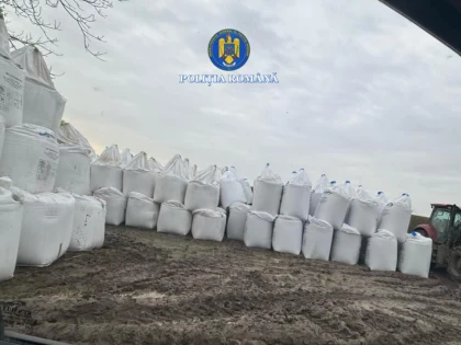 144 de tone de azot depozitate ilegal, la Șicula, pe malul Crișului Alb