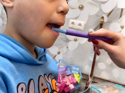 15.000 de euro - Intervenția care poate schimba destinul unui copil cu autism și crize epileptice