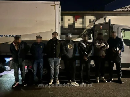 15 refugiați au fost prinși de polițiștii de frontieră arădeni, în timp ce încercau să treacă ilegal în Ungaria