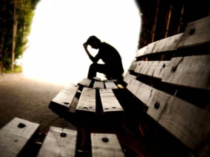 16 elevi din Arad sunt diagnosticaţi cu "fobie școlară" și învață acasă