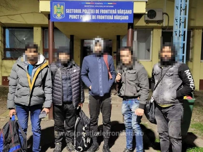 18 migranţi, opriţi la frontiera de vest: 5 dintre ei, depistaţi cu ajutorul unei drone