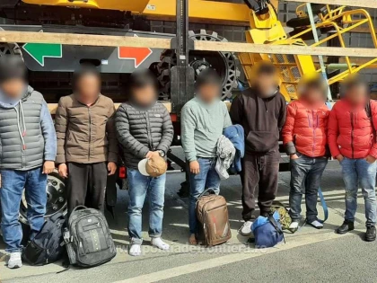 19 migranți ascunși în TIR-uri, depistați în ultimele 24 de ore, la frontiera cu Ungaria