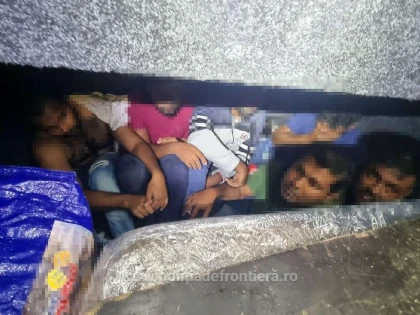 19 refugiați au încercat să treacă frontiera ascunşi în cutii de lemn. Alţi 15, depistaţi cu drona la frontiera verde
