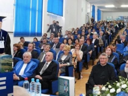 2 mai, ziua Universităţii de Vest „Vasile Goldiş”din Arad