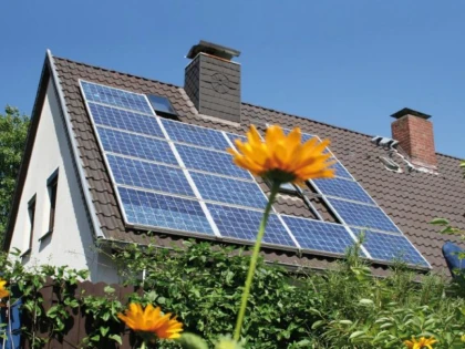 20.000 de euro de la stat pentru reabilitarea locuinţelor şi instalarea panourilor solare