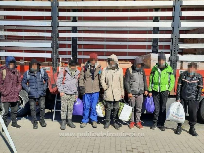 21 de cetăţeni din Afganistan, opriţi la frontiera arădeană