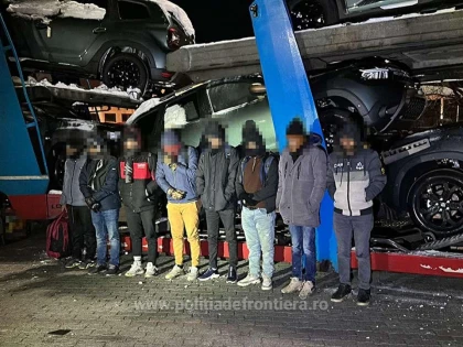 22 de refugiați au fost prinși la Vărșand și Turnu