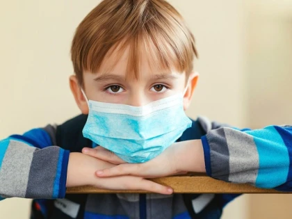241 de copii infectaţi cu coronavirus sunt internaţi în spitale
