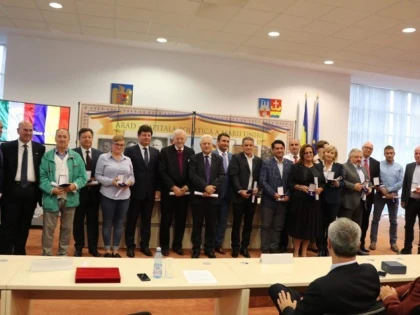 28 de investitori italieni din Arad au primit Distincția Centenar