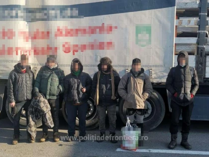 29 de cetăţeni din Afganistan, Pakistan, Tunisia şi Maroc au încercat să treacă ilegal frontiera cu Ungaria