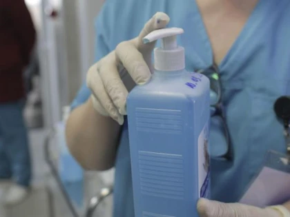 3,5 tone de produse biocide confiscate în vama Borș vor fi distribuite în județul Arad