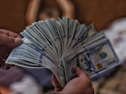 4 greșeli financiare pe care să nu le mai faci