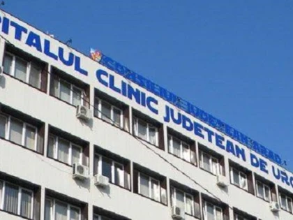 40 de elevi de la Liceul german au ajuns la spital, dintre care 14 au rămas internați