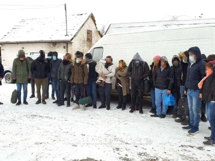 42 de cetăţeni străini din Palestina, Siria şi Afganistan au încercat să treacă ilegal frontiera în Ungaria