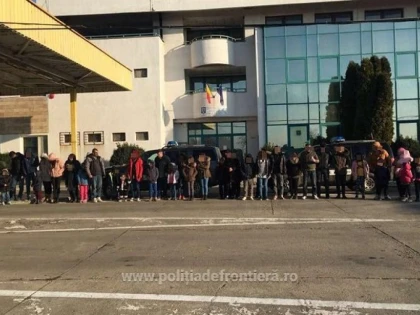 42 de irakieni, opriţi la graniţa cu Ungaria de polițiștii de frontieră arădeni