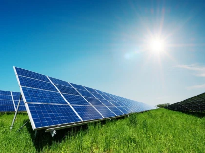 57 de avize pentru construirea de parcuri fotovoltaice, în ultimii cinci ani, în judeţul Arad