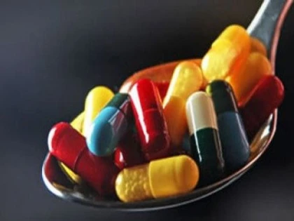 7 din 10 români iau suplimente alimentare fără să ceară sfatul medicului