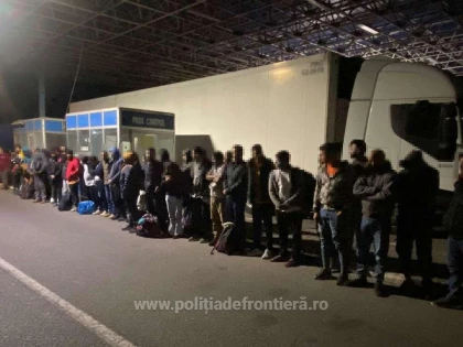 77 cetăţeni străini au încercat să treacă ilegal în Ungaria, în ultimele 24 de ore