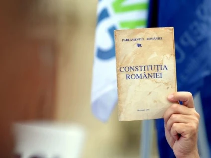 8 decembrie - Ziua Constituției României