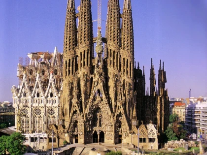 90 DE ANI DE LA MOARTEA LUI ANTONI GAUDI