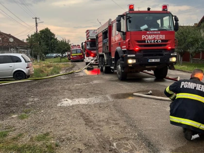 989 de misiuni ale pompierilor militari arădeni în luna septembrie