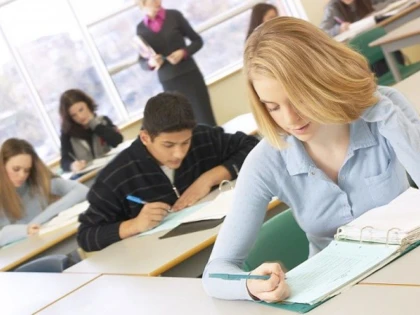 991 DE CANDIDAȚI ÎNSCRIȘI PENTRU BACALAUREATUL DE TOAMNĂ
