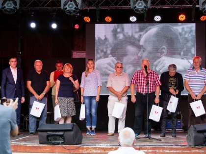 A fost lansată cartea ”Csala - Minunea blondă”. UTA şi-a amintit şi de "Marele Meci"