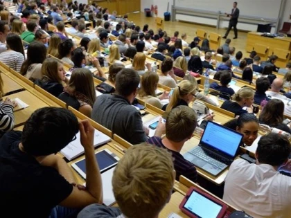 A ÎNCEPUT ANUL UNIVERSITAR 2016-2017