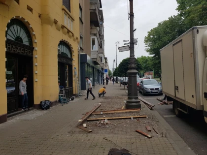 A început demolarea teraselor din centrul Aradului