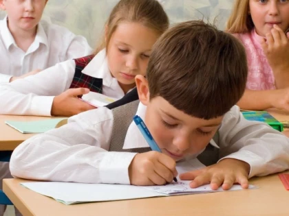 A ÎNCEPUT EVALUAREA NAȚIONALĂ A ELEVILOR DE CLASA A IV-A