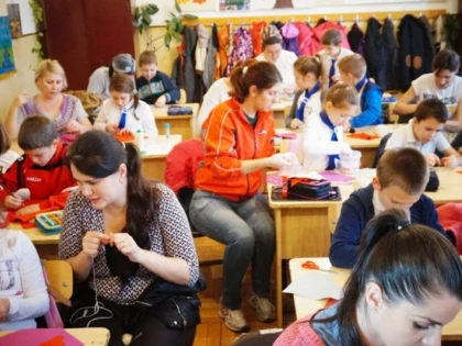A ÎNCEPUT „ŞCOALA ALTFEL“. ELEVII SE PREGĂTESC DE VACANŢĂ