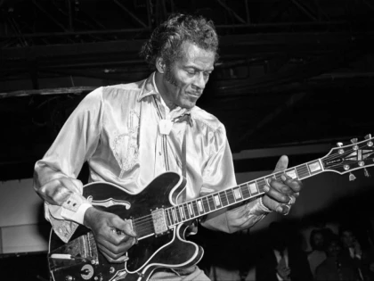A mai plecat o legendă. Chuck Berry a murit, la 90 de ani