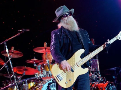 A murit Dusty Hill, basistul trupei ZZ Top