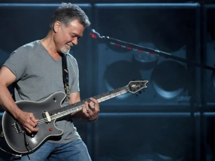 A murit Eddie Van Halen. Legendarul chitarist avea 65 de ani