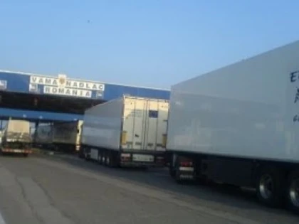 A vrut să treacă vama cu un TIR „confiscat“ din Spania