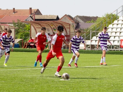 Academia UTA - una caldă, alta rece, în duelurile cu Poli! Victorii clare ale echipelor U13 și U14