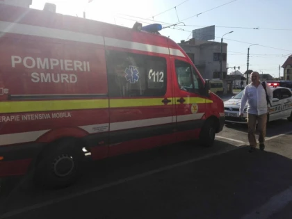 Accident cu trei maşini, în Boul Roşu (FOTO)